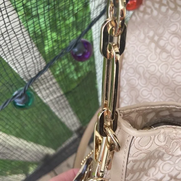 COACH MADISON OPT ART Signature 27906 2way hand or shoulder bag - Gently used - Picture 6 of 14